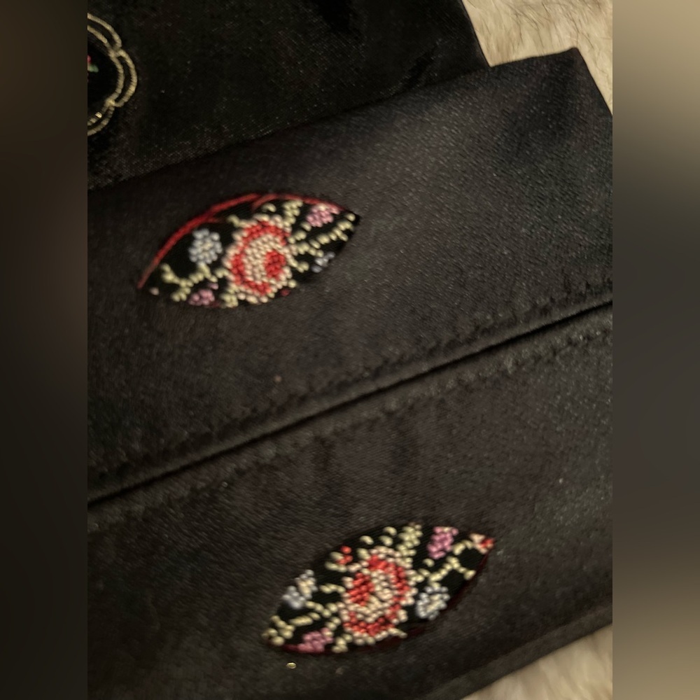 Vintage pouch and tissue holder - Picture 4 of 15
